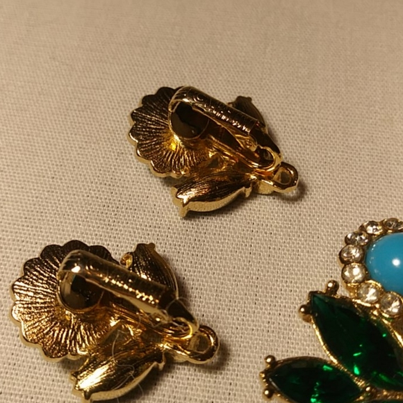 Vintage Sarah Coventry Hanging Charm & Earring Set - Picture 8 of 10